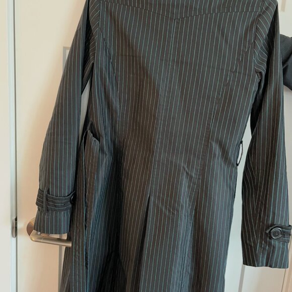 Tristan & Iseut trench coat - Picture 2 of 2